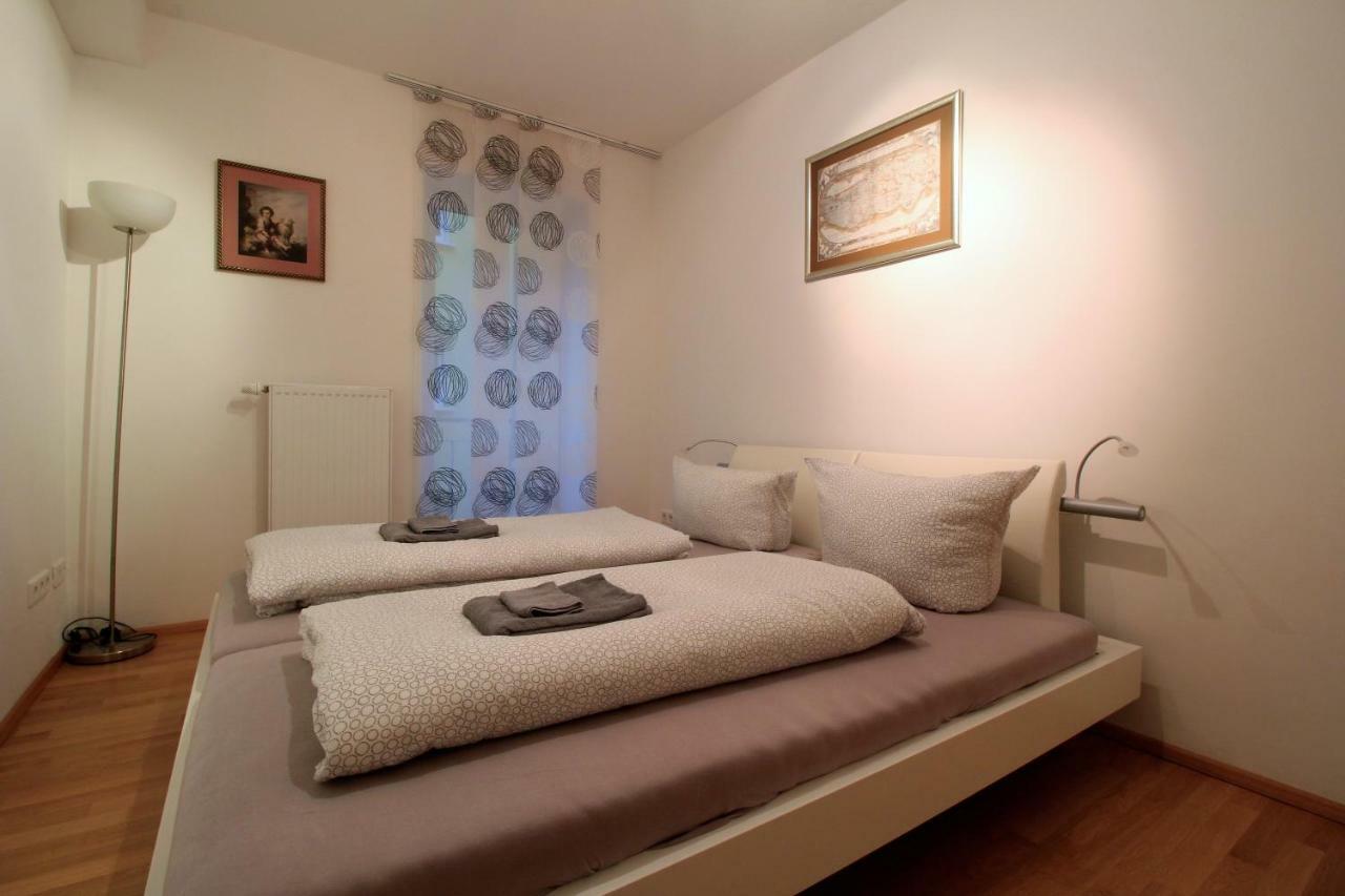 Luxury City Apartment - View Of River And Castle 뷔르츠부르크 외부 사진